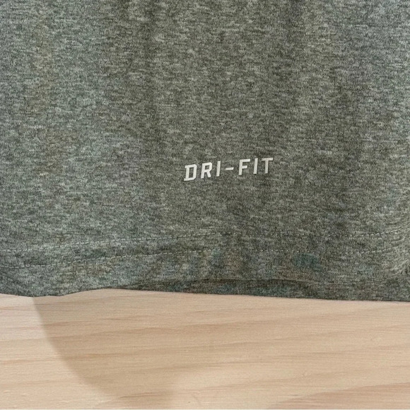 Men’s Nike Gray New England Patriots Dri-Fit T-Shirt Medium - Picture 4 of 6